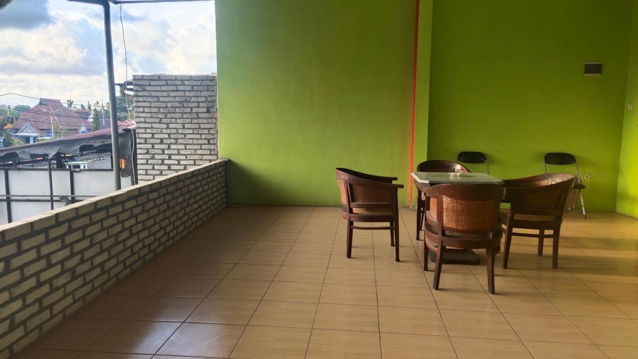 OYO 90157 Griya Andon Syariah Otel Cirebon Dış mekan fotoğraf