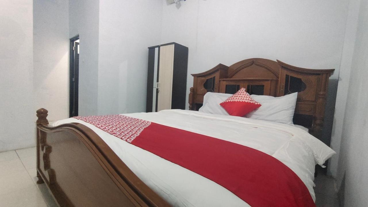 OYO 90157 Griya Andon Syariah Otel Cirebon Dış mekan fotoğraf
